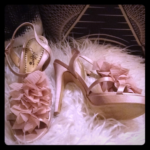 Platinum BP Shoes - Platinum BP Nordstroms Blush Heels (6)
